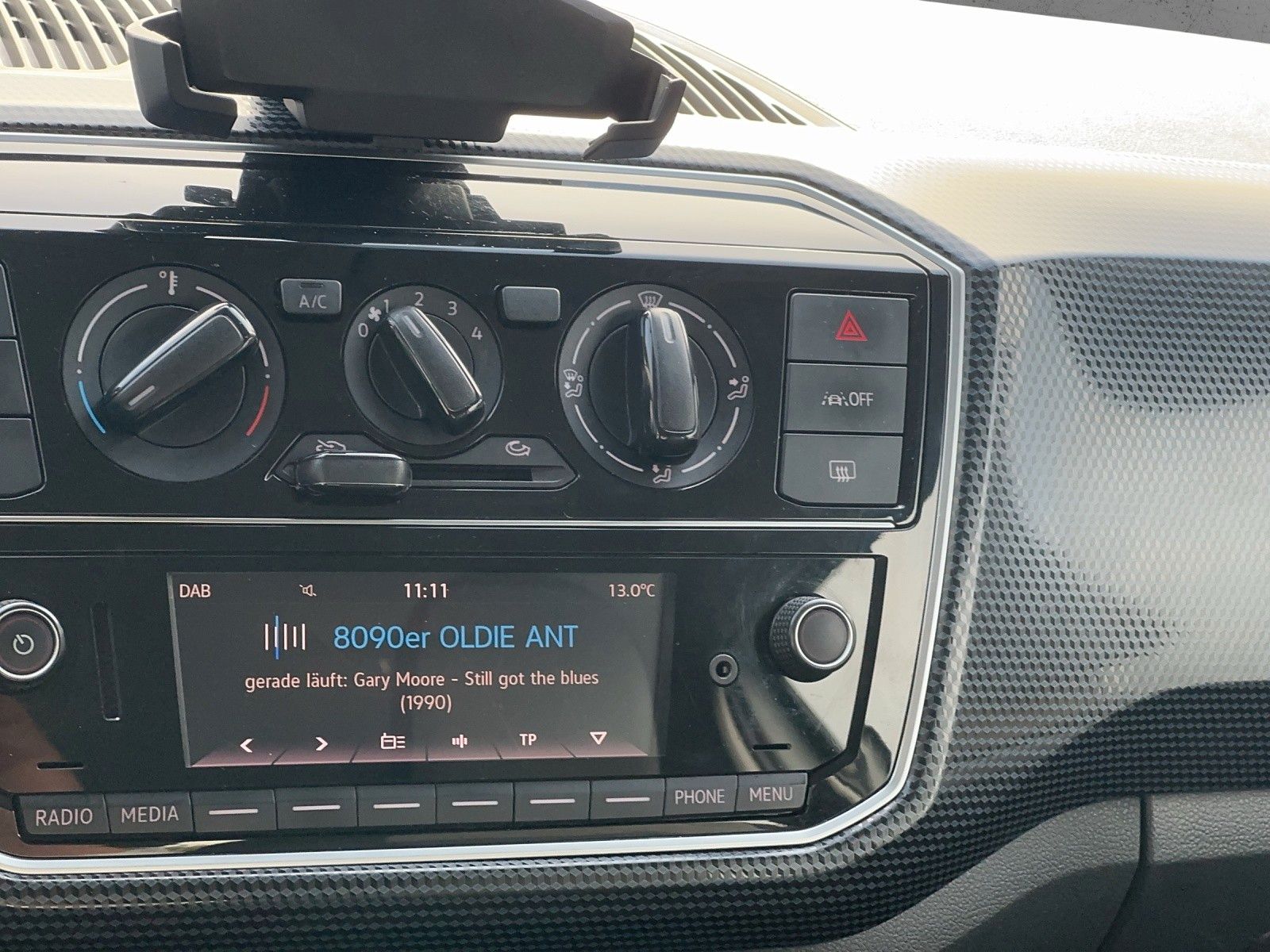 Volkswagen up! 2022 г. Белый, пробег 55282 км