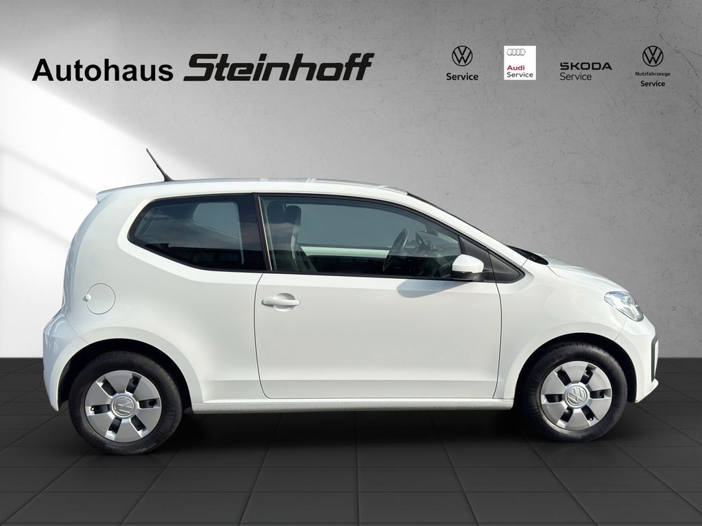 Volkswagen up! 2022 г. Белый, пробег 55282 км