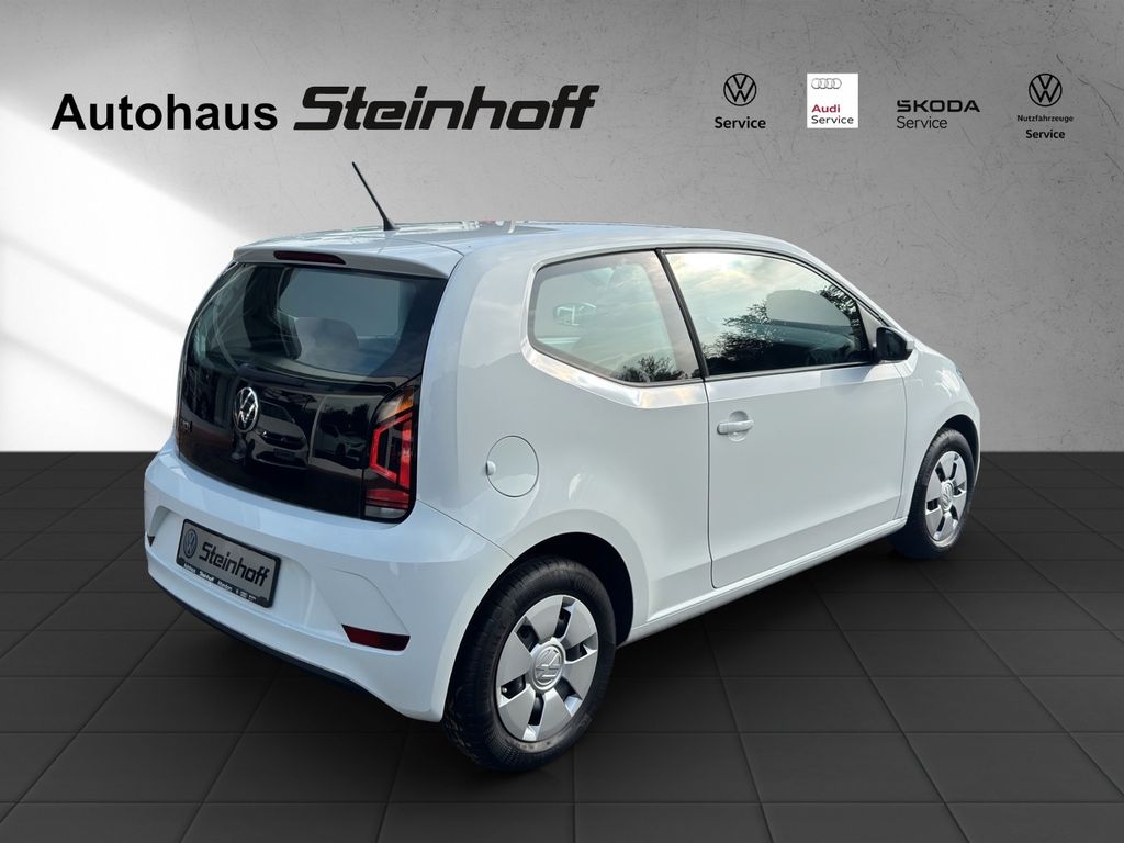 Volkswagen up! 2022 г. Белый, пробег 55282 км