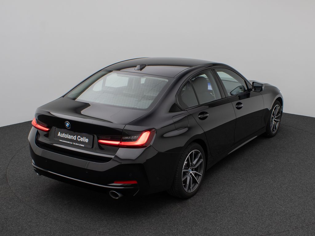 BMW 330 2022 г. Чёрный, пробег 25484 км