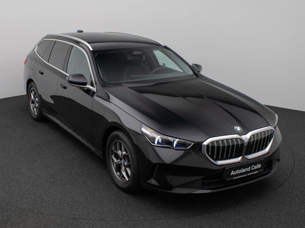 BMW 520 2025 г. Чёрный, пробег 18857 км