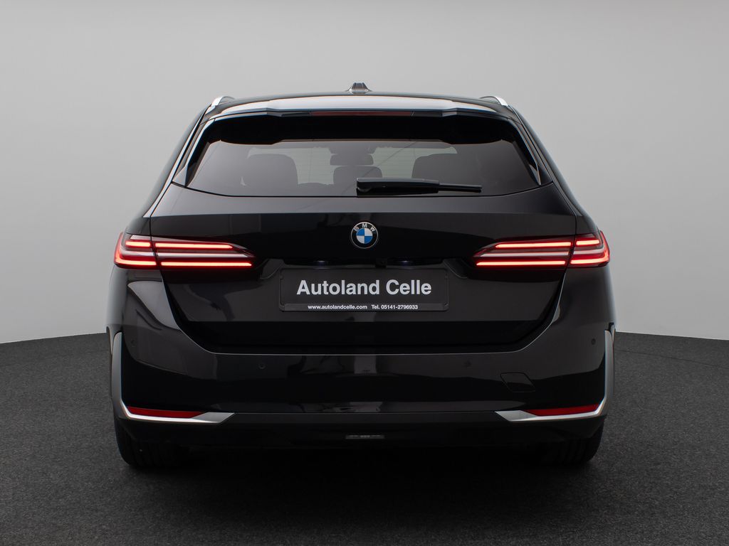 BMW 520 2025 г. Чёрный, пробег 18857 км