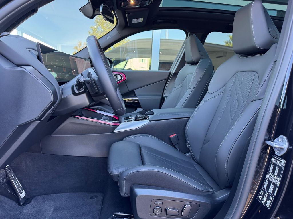 BMW X3 2026 г. Чёрный, пробег 24654 км