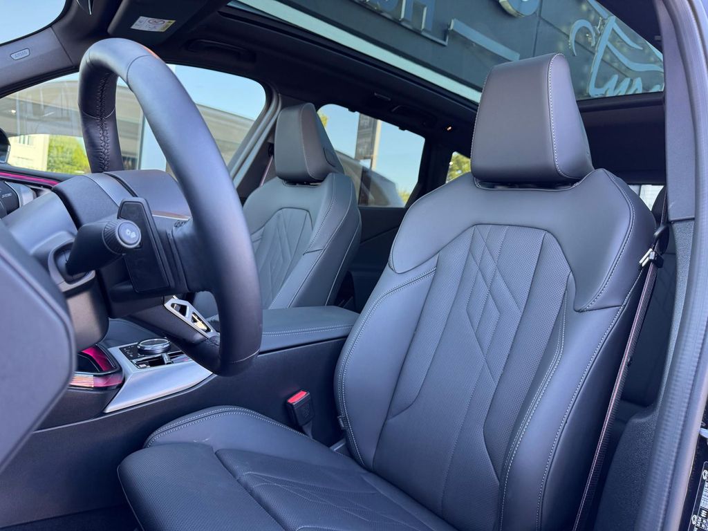 BMW X3 2026 г. Чёрный, пробег 24654 км