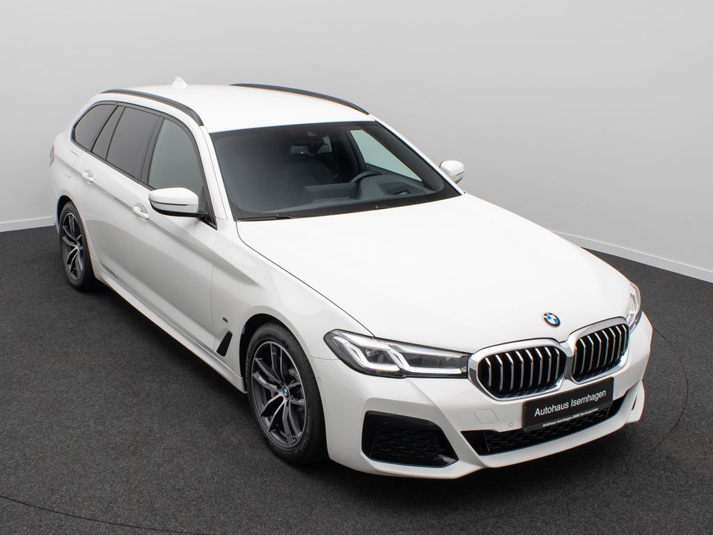 BMW 530 2023 г. Белый, пробег 42416 км