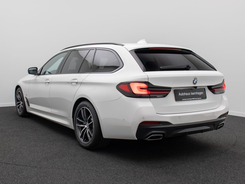 BMW 530 2023 г. Белый, пробег 42416 км