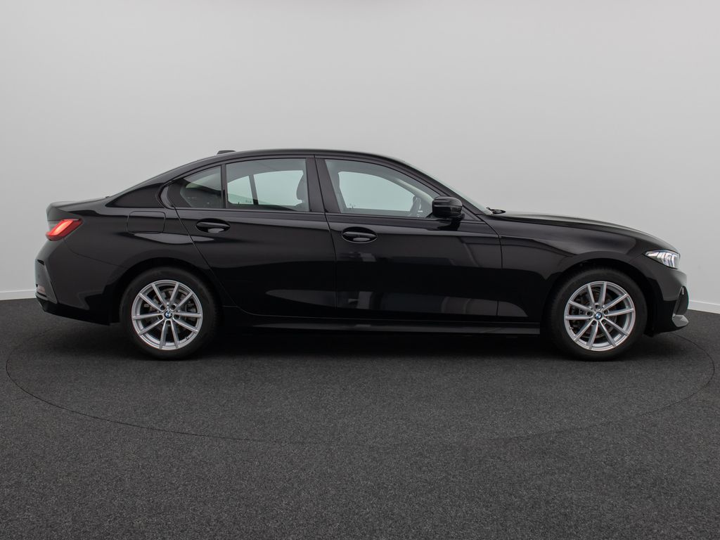 BMW 318 2024 г. Чёрный, пробег 51793 км