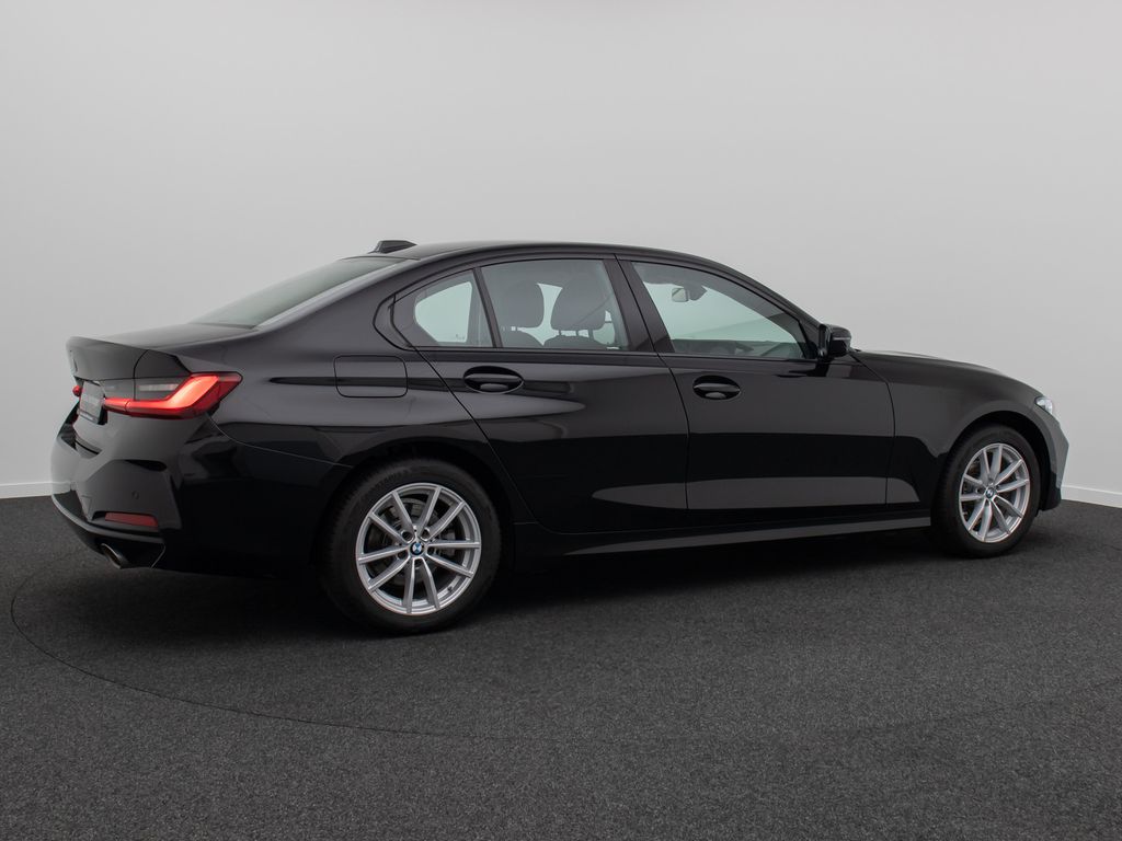 BMW 318 2024 г. Чёрный, пробег 51793 км