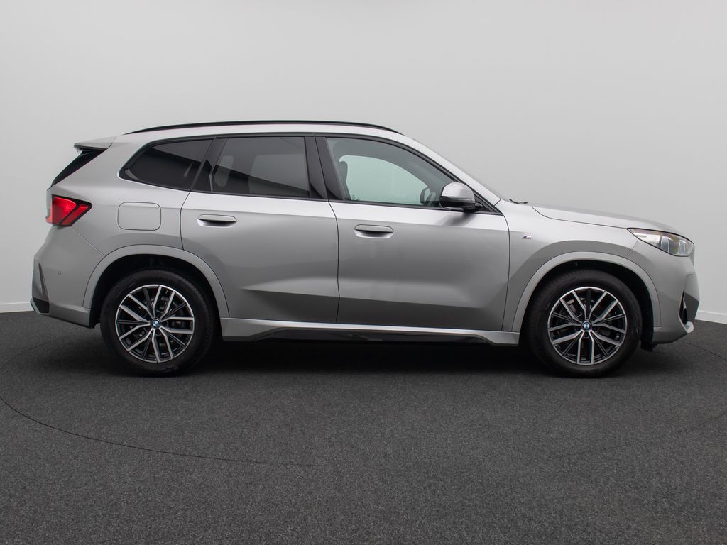 BMW X1 2023 г. Серебристый, пробег 24510 км