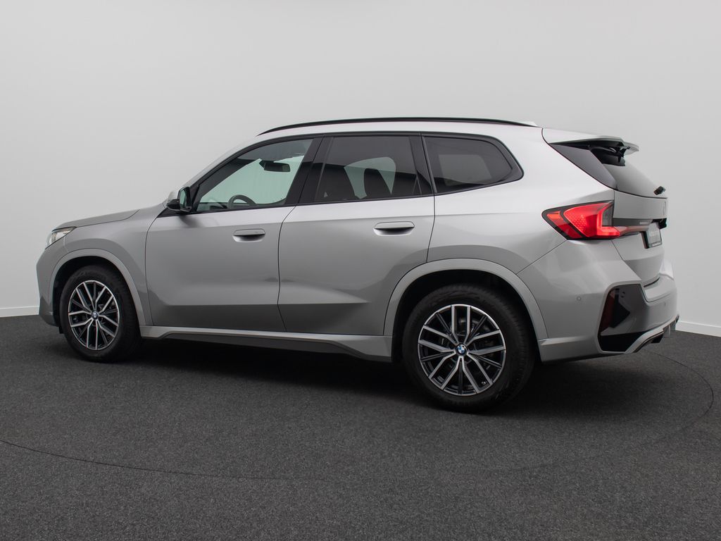 BMW X1 2023 г. Серебристый, пробег 24510 км