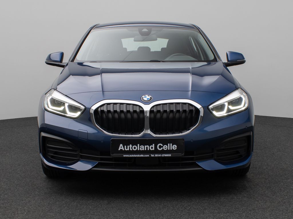 BMW 118 2023 г. Синий, пробег 42672 км