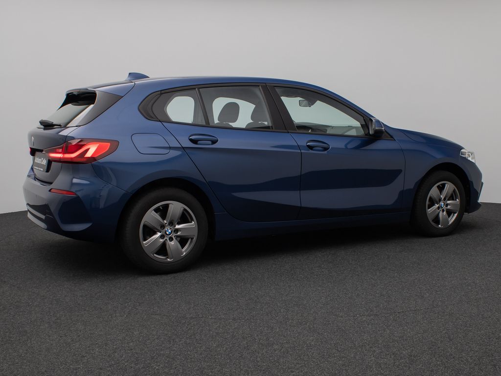 BMW 118 2023 г. Синий, пробег 42672 км