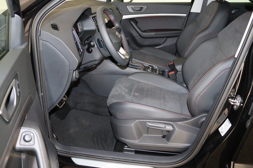SEAT Ateca 2022 г. Чёрный, пробег 59000 км