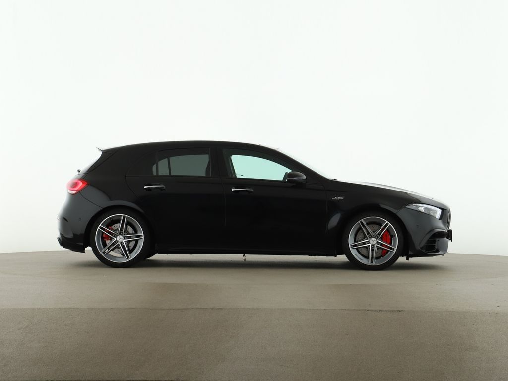 Mercedes-Benz A 45 AMG 2022 г. Чёрный, пробег 12900 км