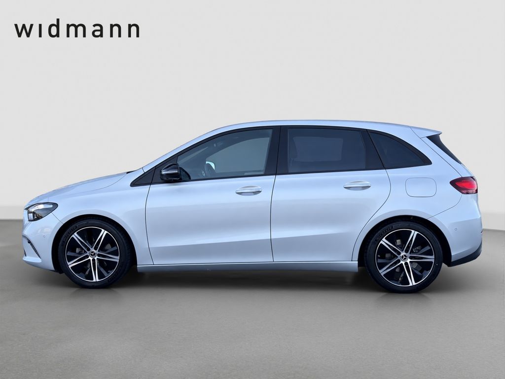 Mercedes-Benz B 200 2023 г. Серебристый, пробег 21215 км