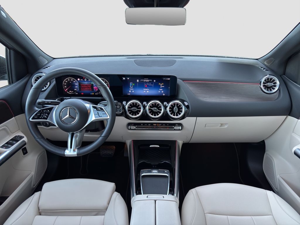 Mercedes-Benz B 200 2023 г. Серебристый, пробег 21215 км