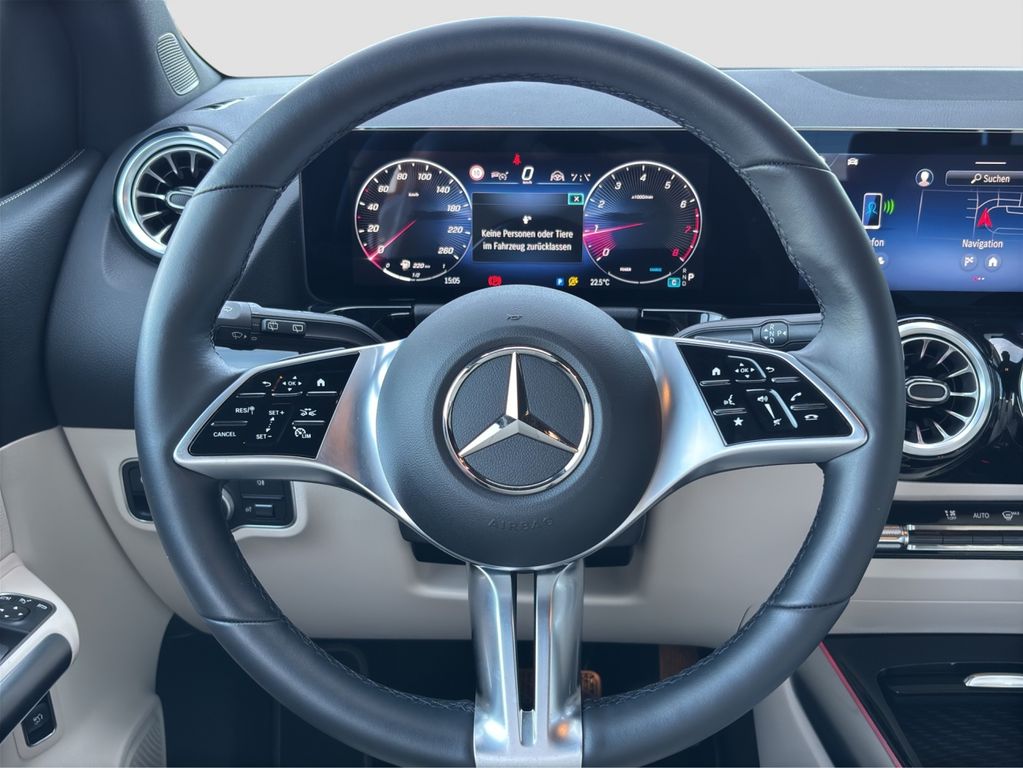 Mercedes-Benz B 200 2023 г. Серебристый, пробег 21215 км