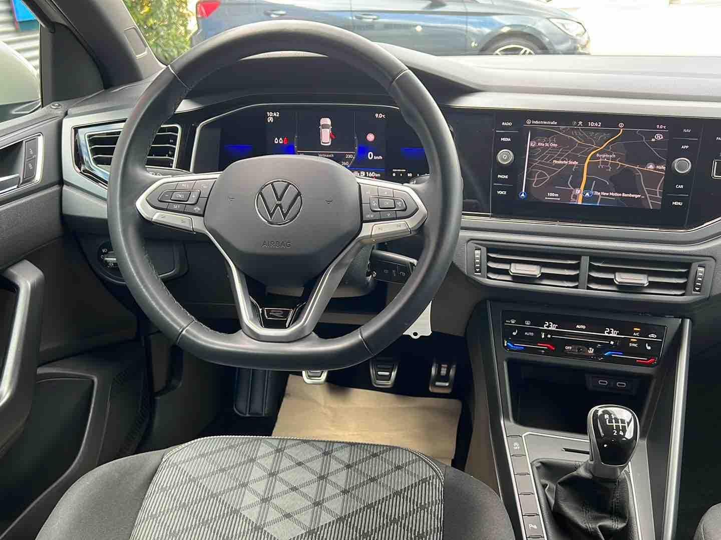 Volkswagen Taigo 2023 г. Серый, пробег 43850 км