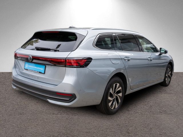 Volkswagen PASSAT VARIANT 2024 г. Серебристый, пробег 52500 км