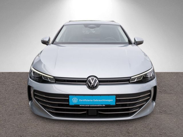 Volkswagen PASSAT VARIANT 2024 г. Серебристый, пробег 52500 км