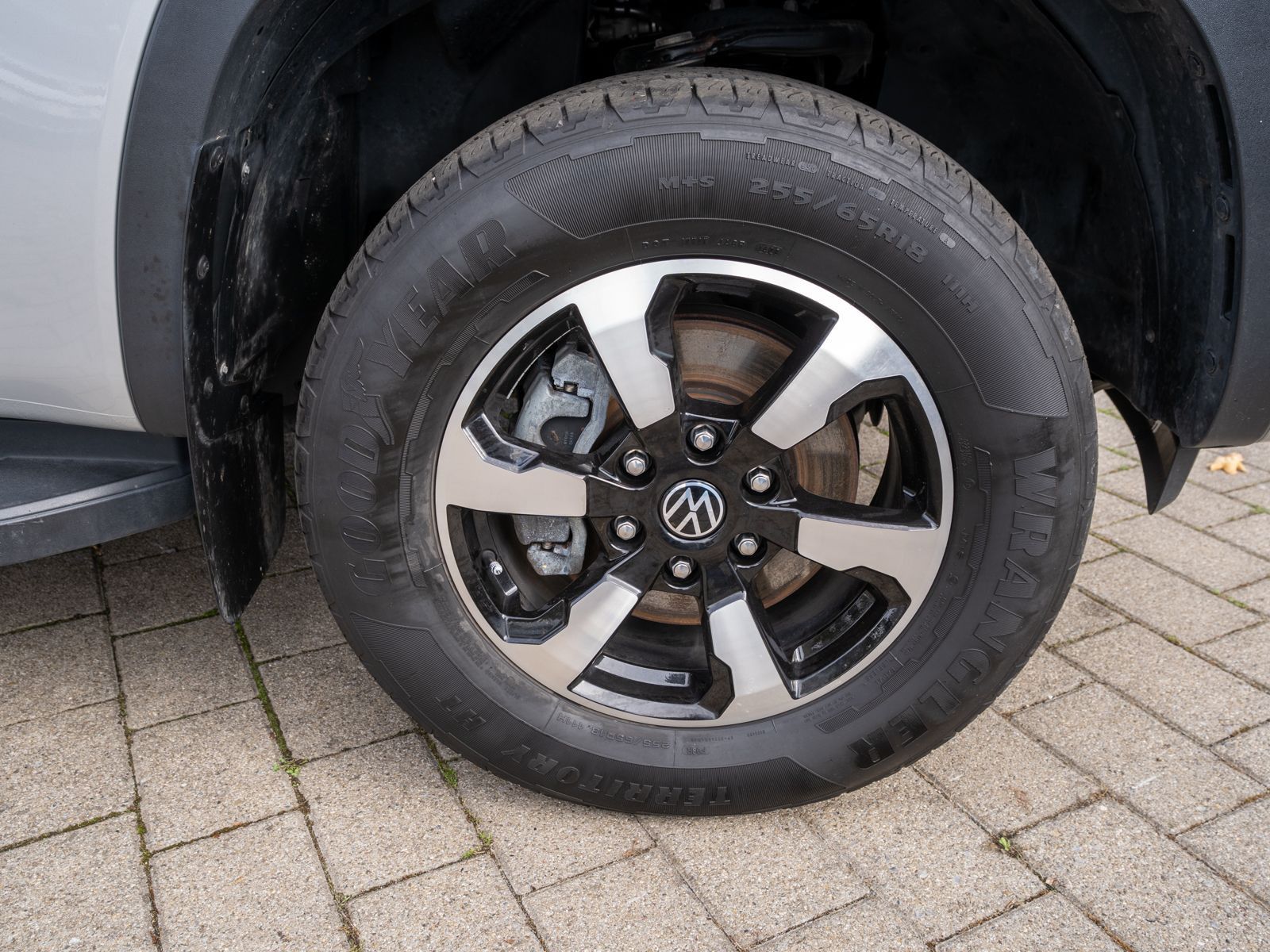 Volkswagen Amarok 2023 г. Серебристый, пробег 50200 км