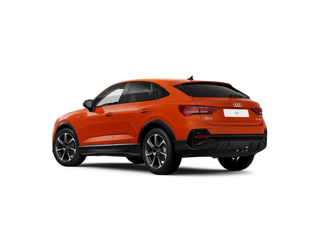Audi Q3 2022 г. Оранжевый, пробег 43200 км