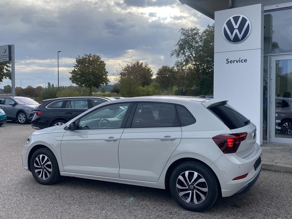 Volkswagen Polo 2023 г. Серый, пробег 38029 км