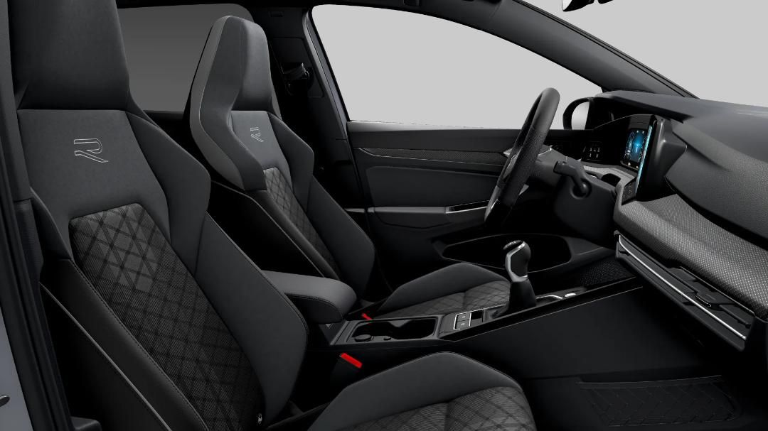 Volkswagen Golf 2023 г. Серый, пробег 43407 км