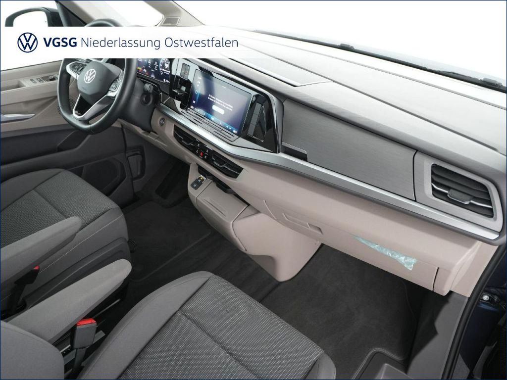 Volkswagen T7 MULTIVAN 2026 г. Синий, пробег 14195 км