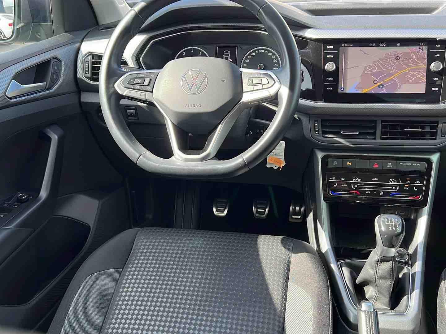 Volkswagen T-Cross 2022 г. Серый, пробег 31900 км