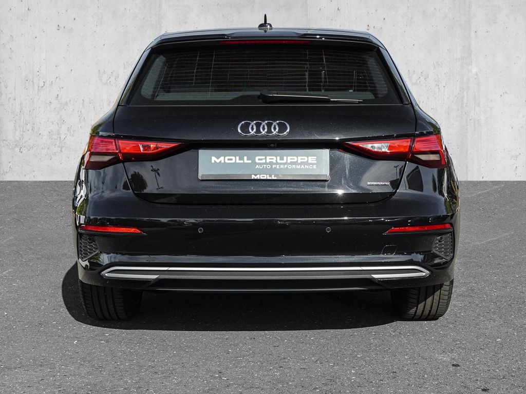 Audi A3 2023 г. Чёрный, пробег 34265 км