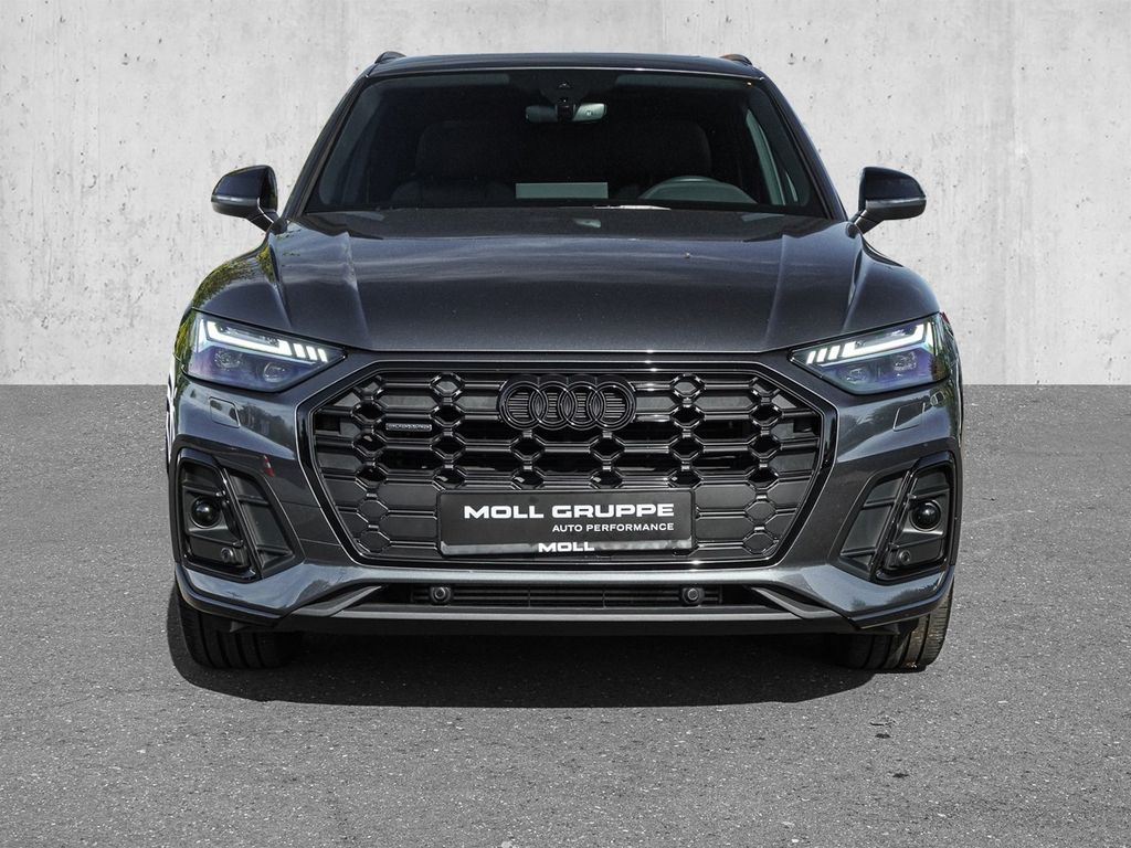 Audi Q5 2023 г. Серый, пробег 35950 км