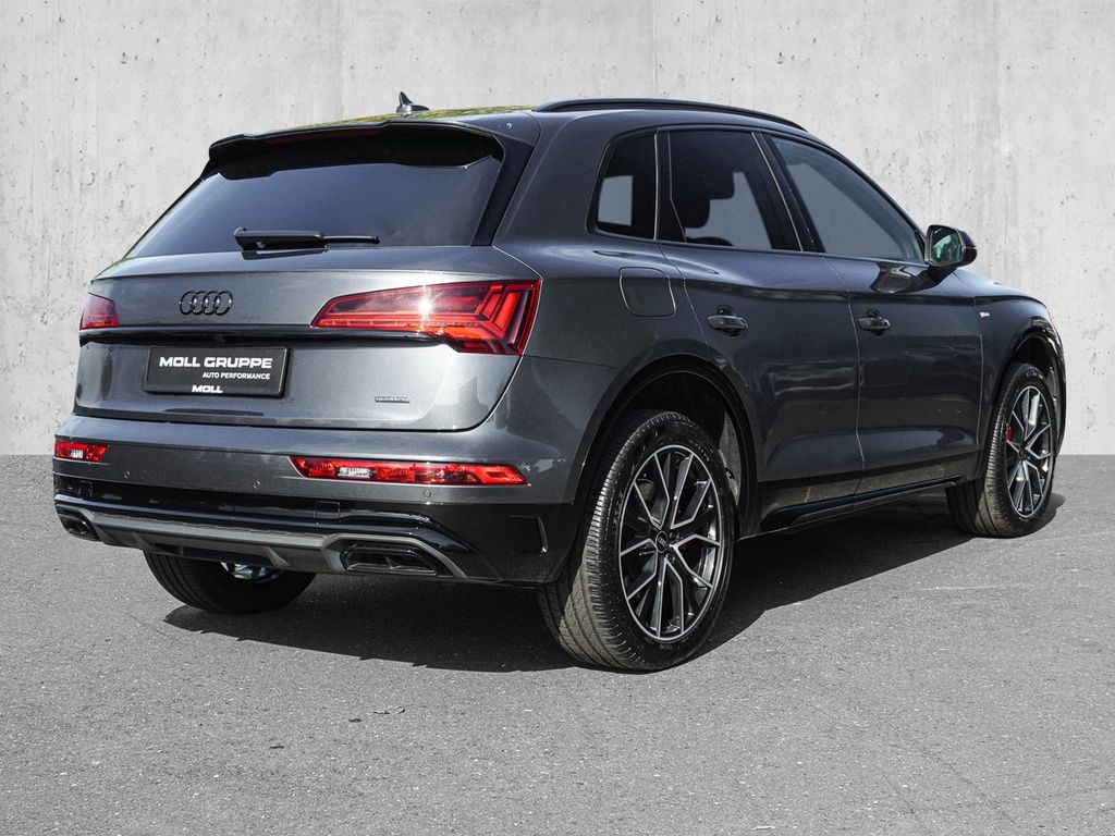Audi Q5 2023 г. Серый, пробег 35950 км