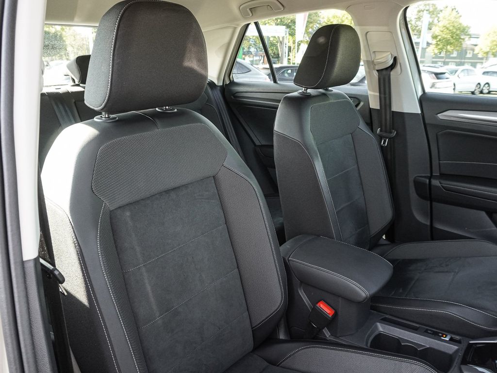 Volkswagen T-Roc 2024 г. Серый, пробег 22377 км