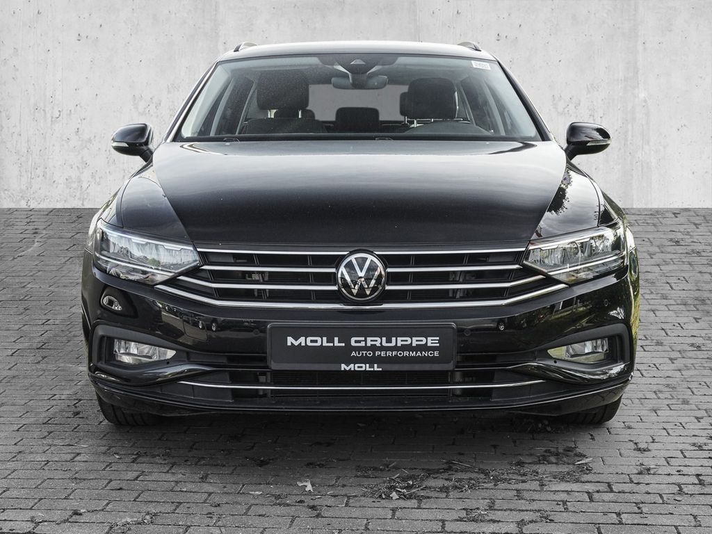 Volkswagen PASSAT VARIANT 2023 г. Чёрный, пробег 49256 км