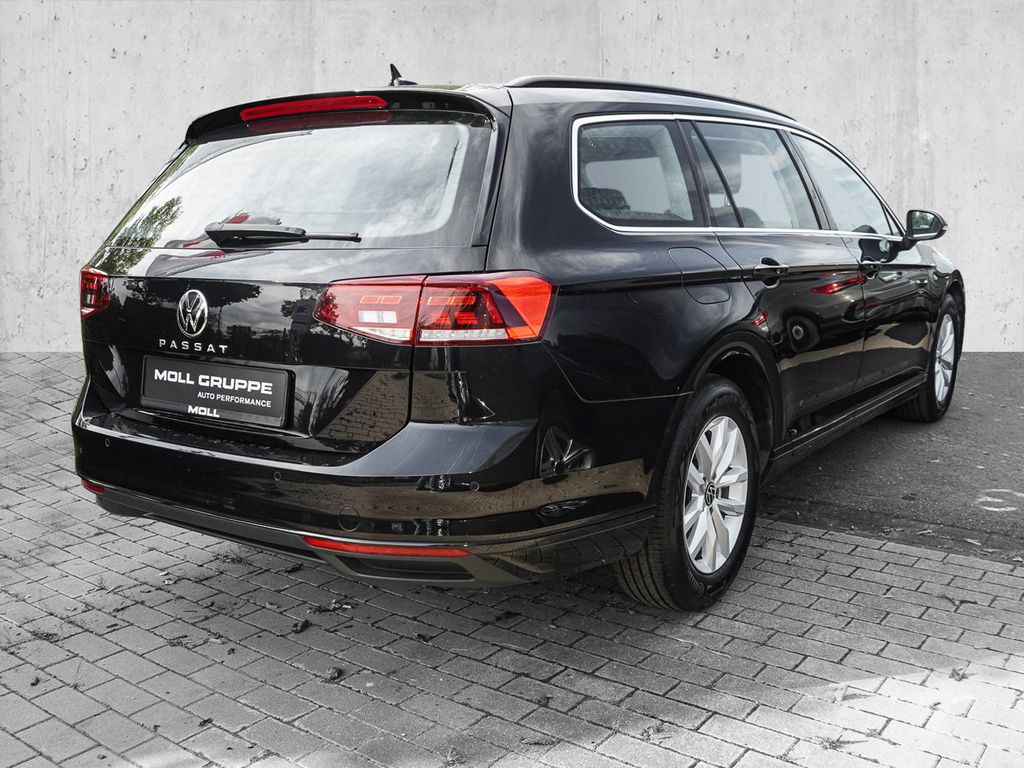 Volkswagen PASSAT VARIANT 2023 г. Чёрный, пробег 49256 км