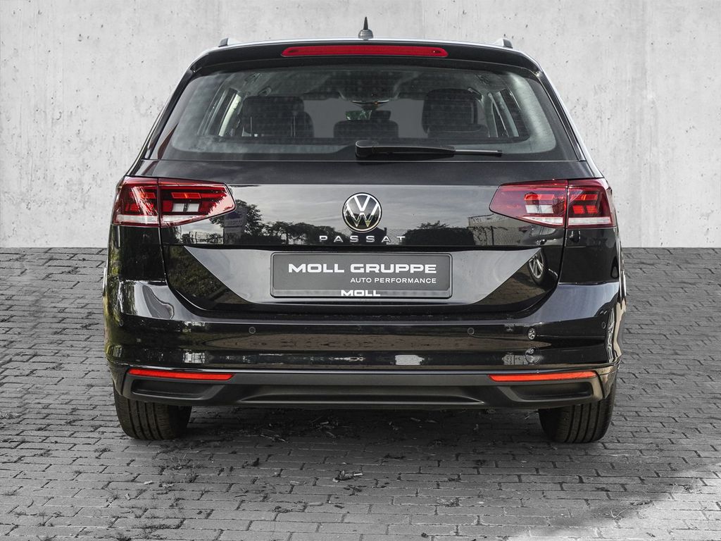 Volkswagen PASSAT VARIANT 2023 г. Чёрный, пробег 49256 км