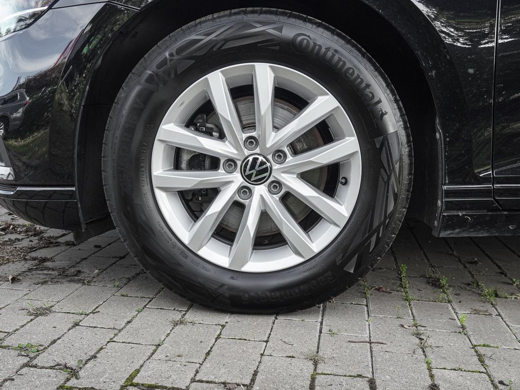 Volkswagen PASSAT VARIANT 2023 г. Чёрный, пробег 49256 км