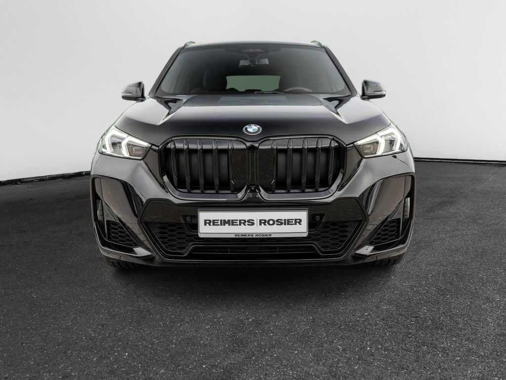 BMW X1 2023 г. Чёрный, пробег 16250 км