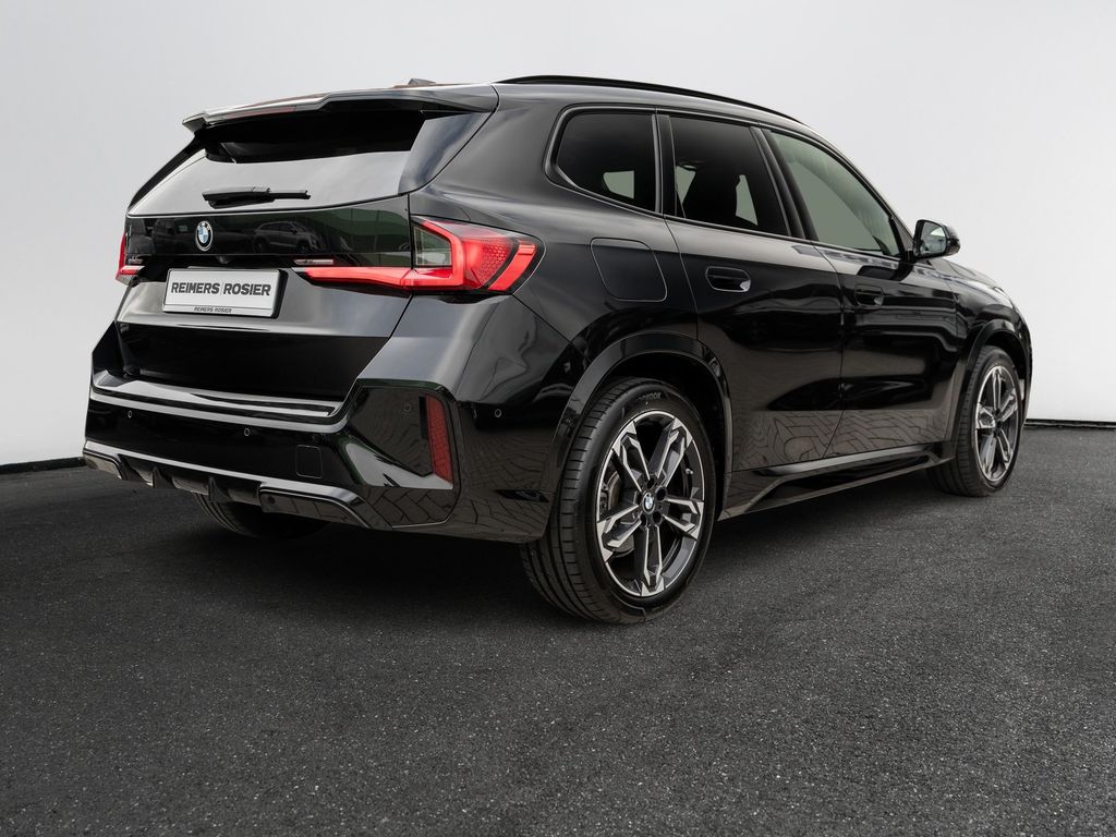BMW X1 2023 г. Чёрный, пробег 16250 км