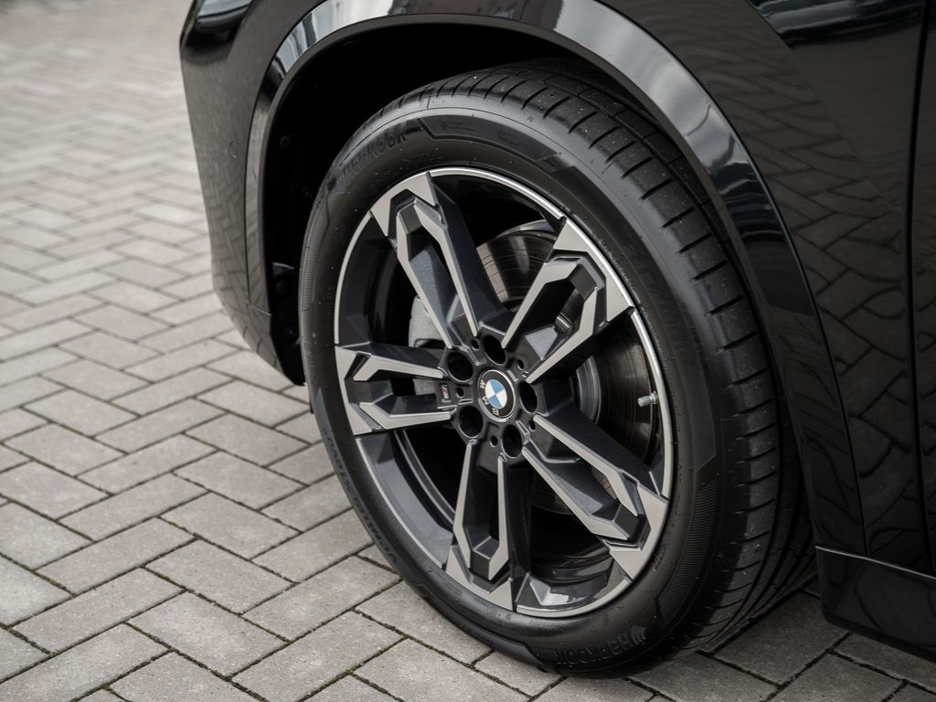 BMW X1 2023 г. Чёрный, пробег 16250 км