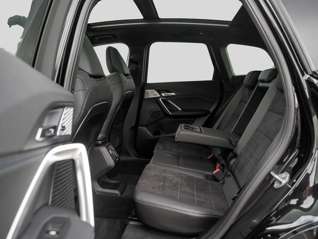 BMW X1 2023 г. Чёрный, пробег 16250 км
