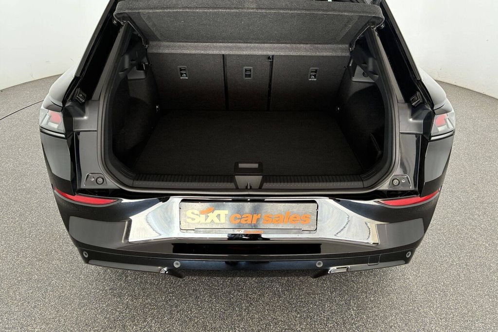 Volkswagen T-Roc 2026 г. Чёрный, пробег 33638 км