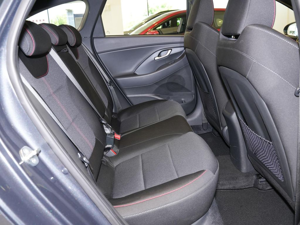 Hyundai i30 2024 г. Серый, пробег 30037 км