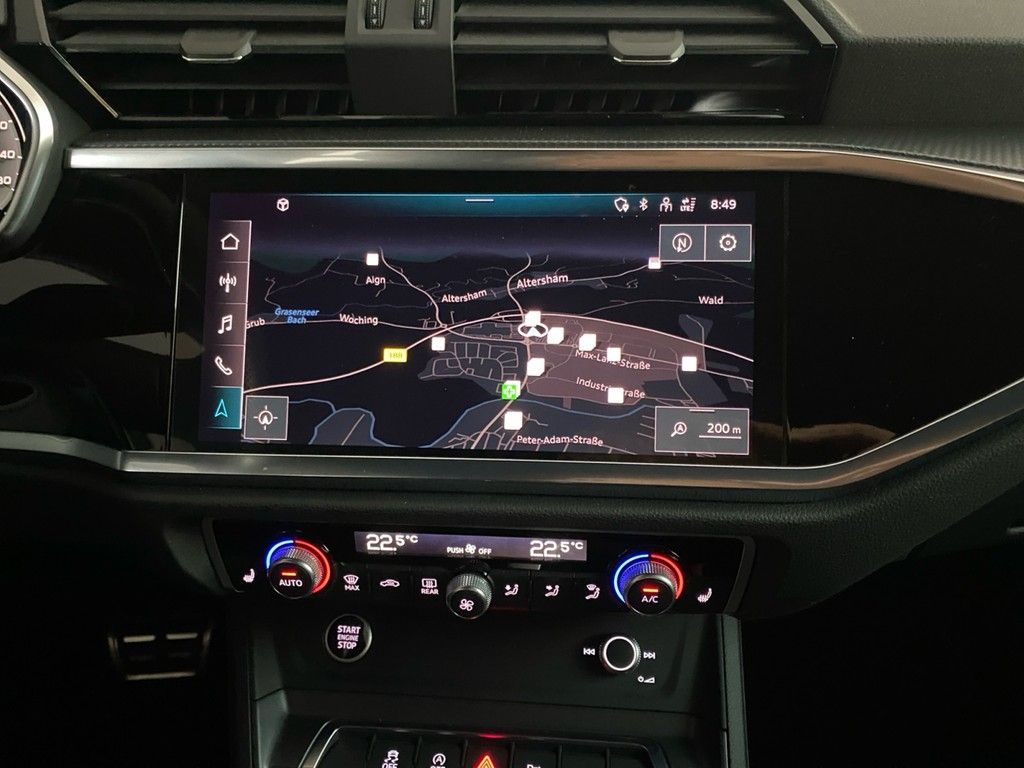 Audi Q3 2022 г. Серый, пробег 50671 км