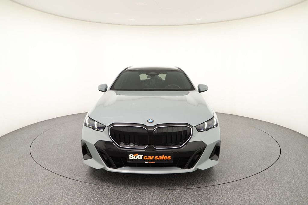 BMW 520 2025 г. Серый, пробег 48615 км