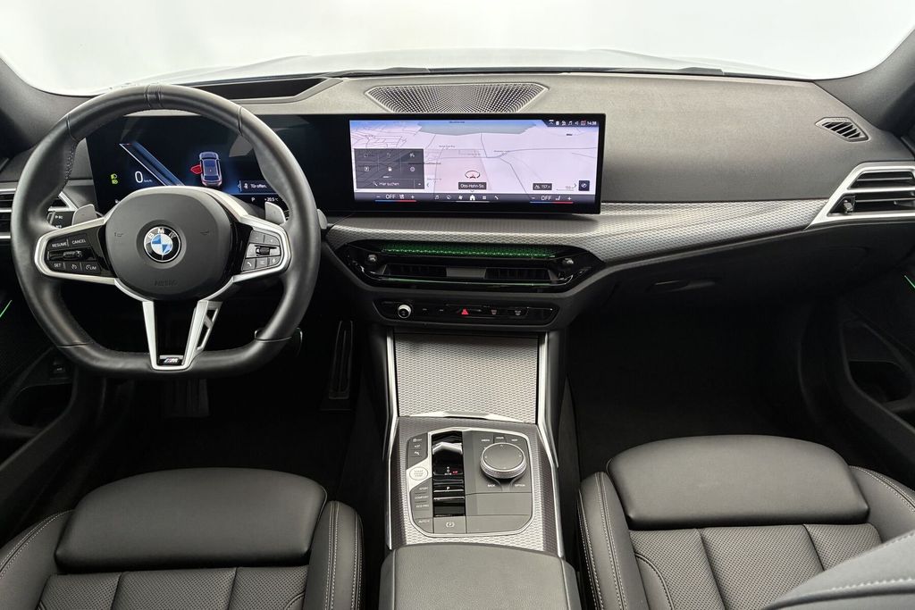 BMW 320 2025 г. Серый, пробег 33420 км