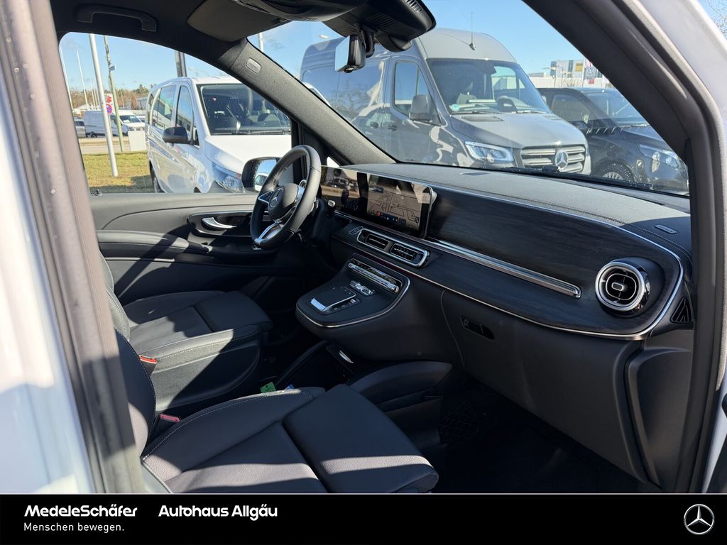 Mercedes-Benz V 300 2025 г. Белый, пробег 13350 км