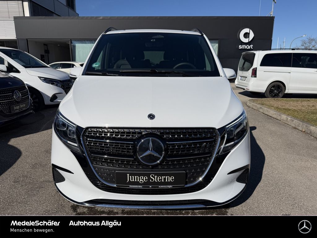 Mercedes-Benz V 300 2025 г. Белый, пробег 13350 км