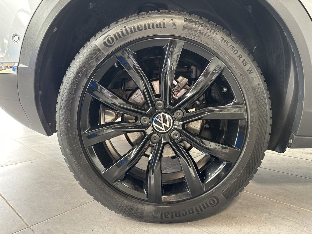 Volkswagen T-Roc 2023 г. Серебристый, пробег 59750 км
